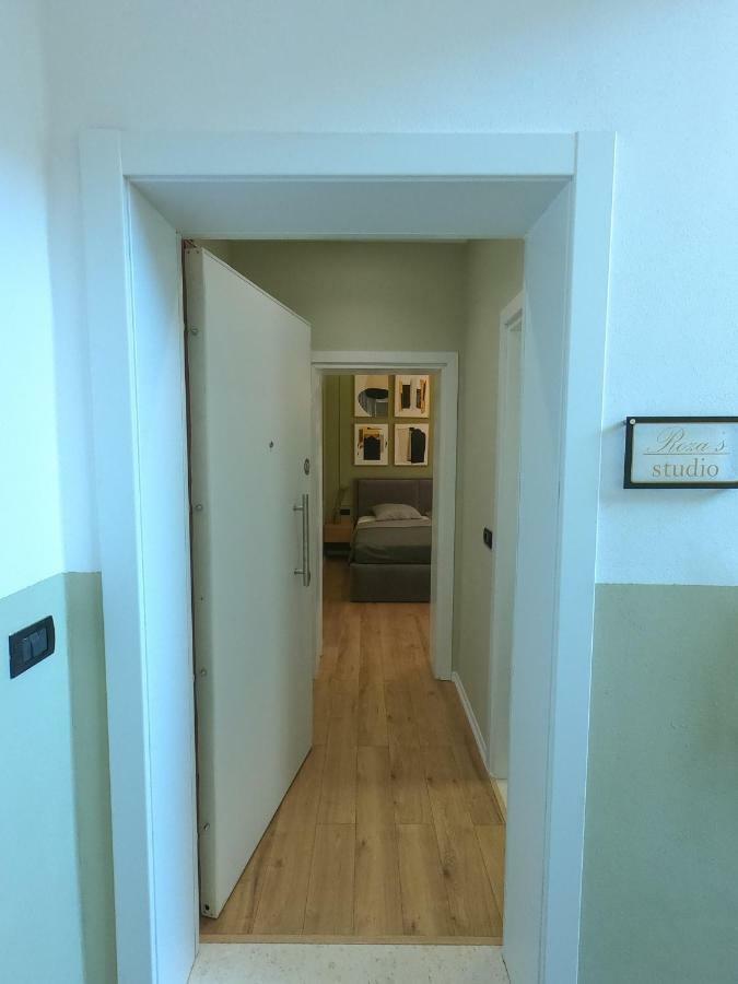 Roza'S Studio Tirana Center Εξωτερικό φωτογραφία